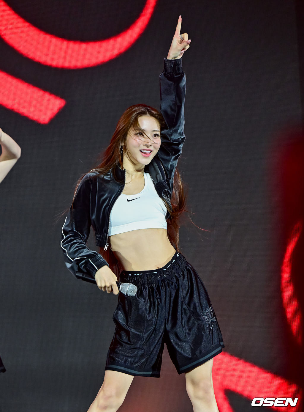 Anna — 250510 Meovv ANNA - at Nike After Dark Tour 2025 Seoul 10K