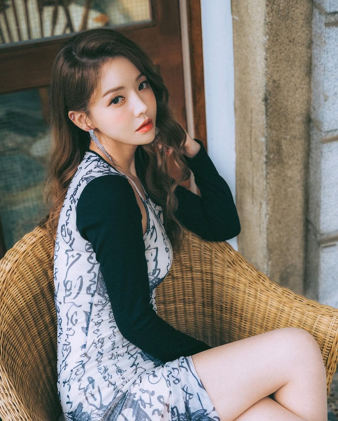 Hayun (STRAW) — K-pop Idol Profile | kpopping