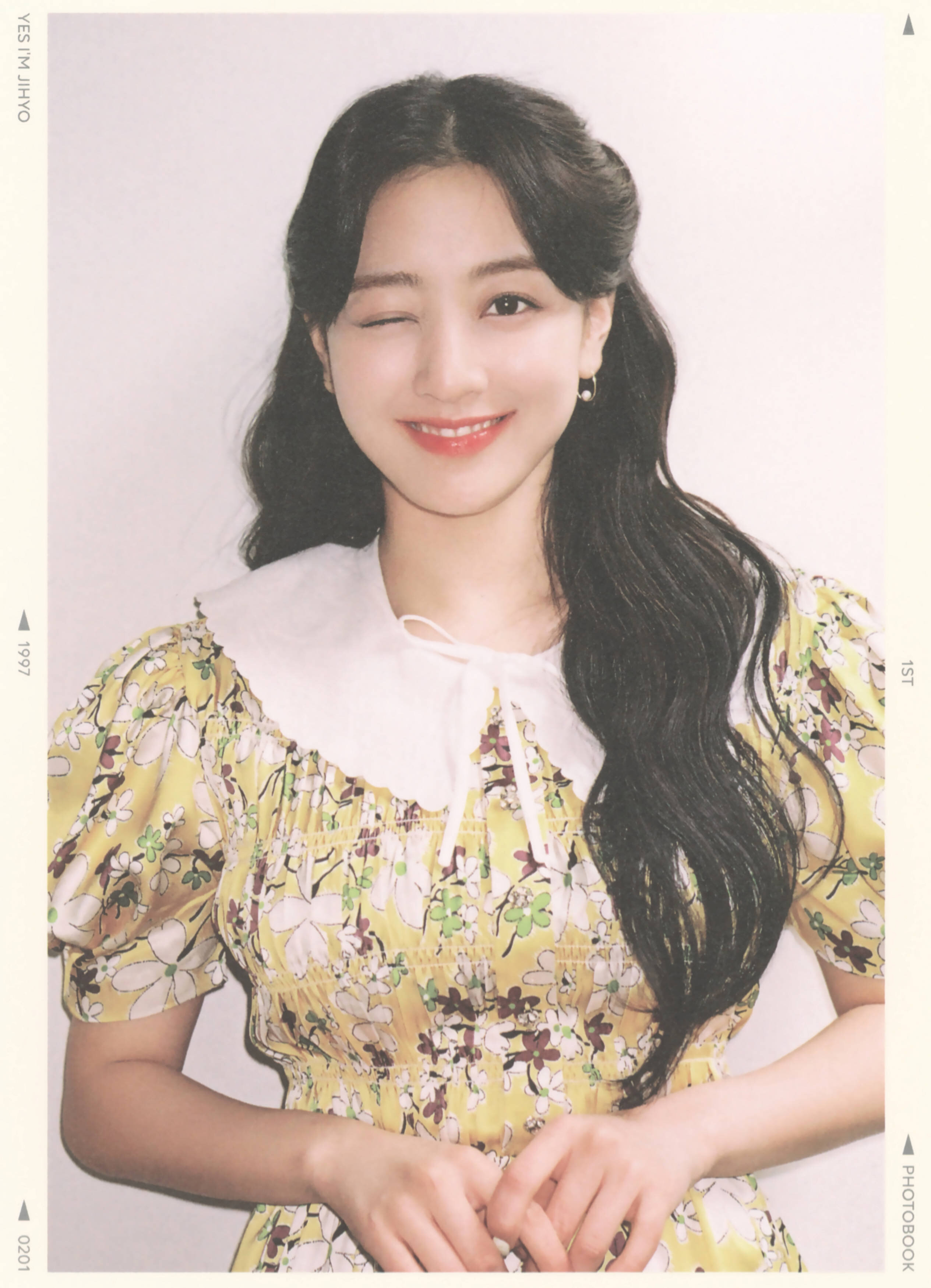 TWICE ジヒョ Yes I am Jihyo 写真集　コンプリートセット Yes i am Jihyo ジヒョ 写真集 Yes I am Jihyo 2冊セット ジヒョ 写真