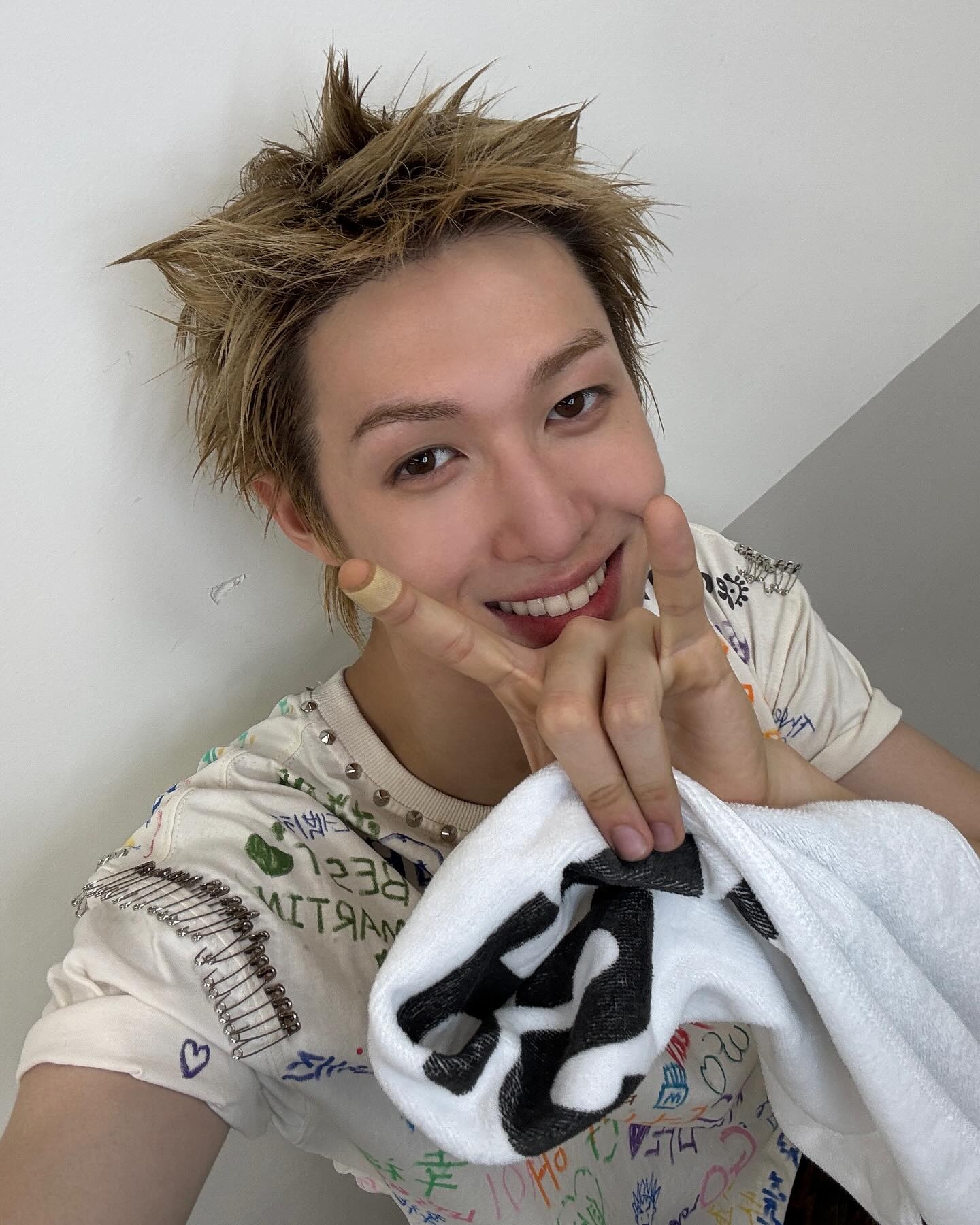 Martin — 250908 CORTIS INSTAGRAM UPDATE | MARTIN HQ Photos | kpopping