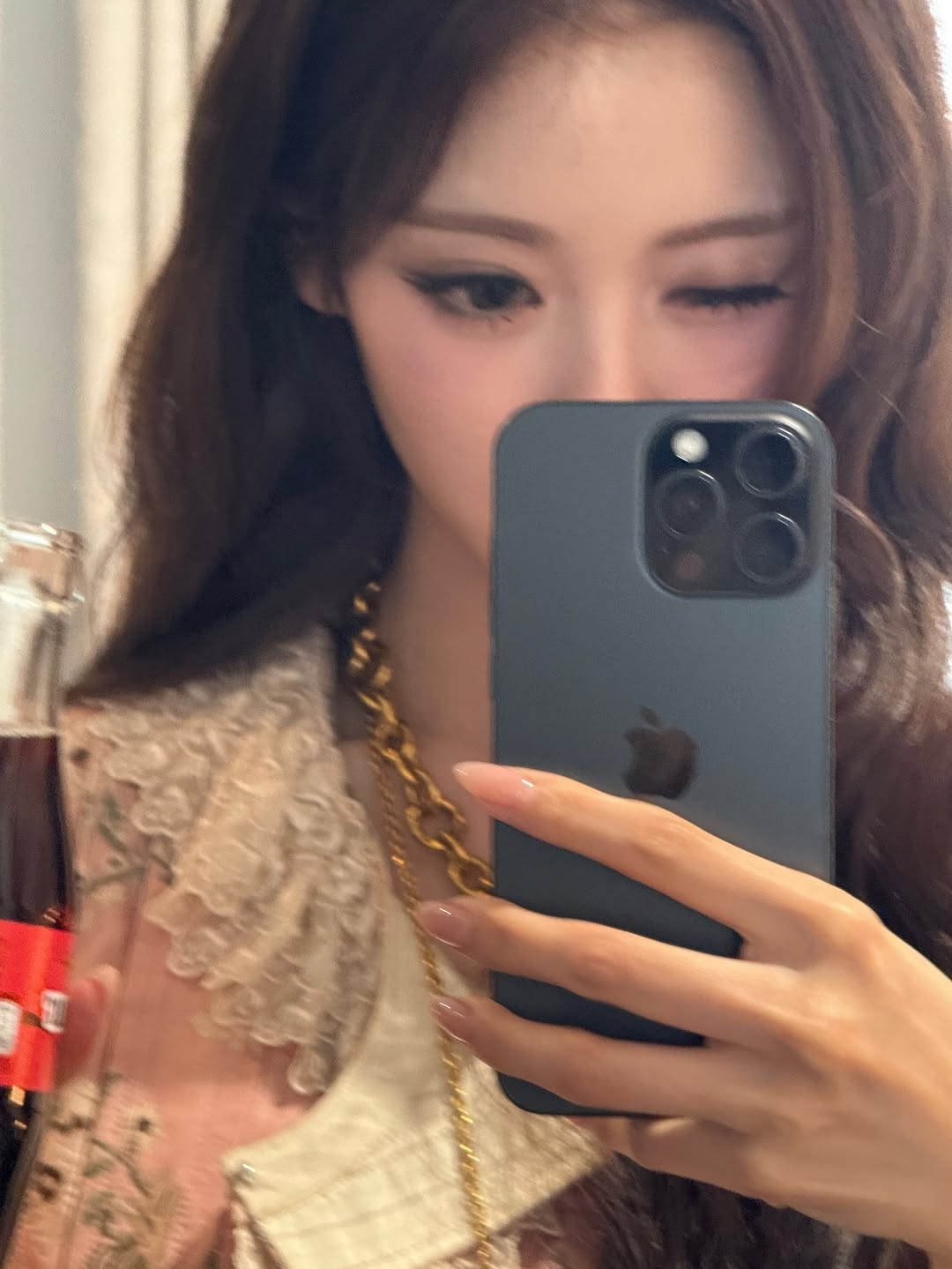 Anna — 251007 Meovv Instagram Update - Anna HQ Photos | kpopping