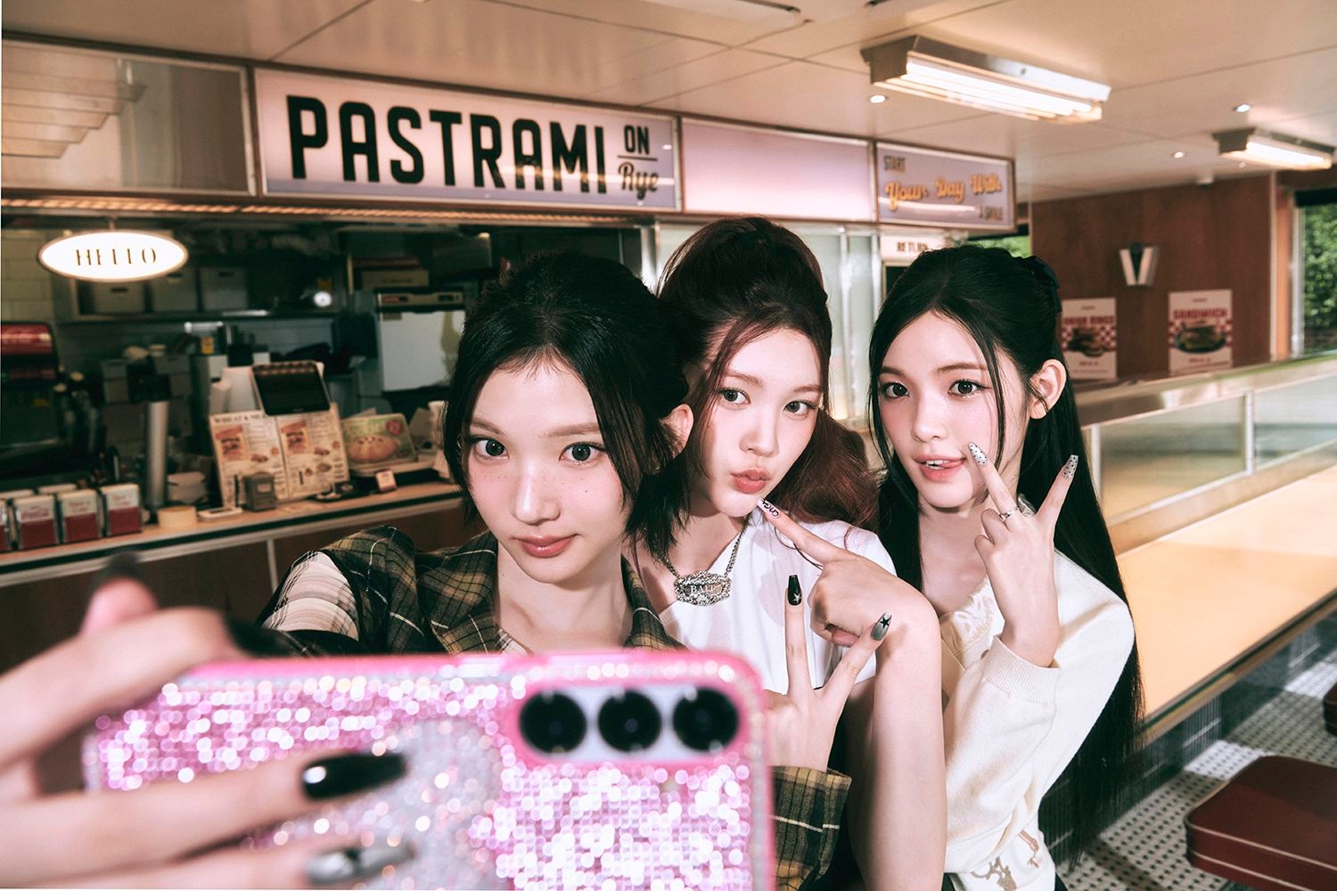 Hearts2Hearts — Hearts2Hearts [FOCUS] - Exclusive Photos Behind HQ