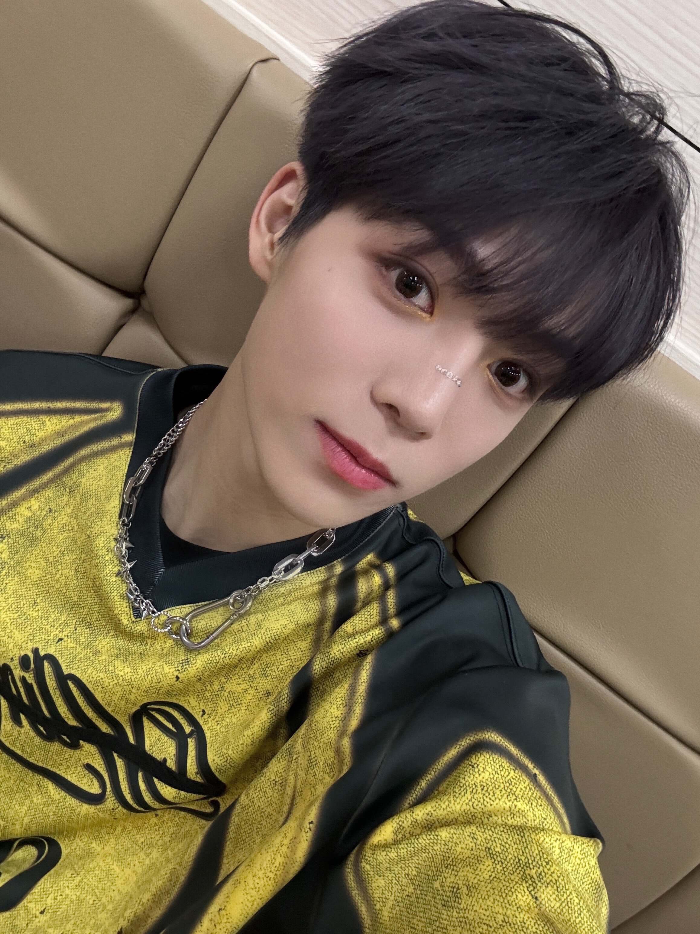 Minje (ALL(H)OURS) — K-pop Idol Profile | kpopping