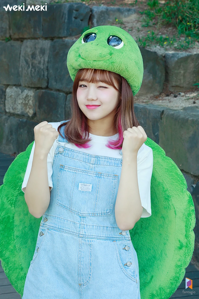 YooJung (OnlyOneOf) — K-pop Idol Profile | kpopping