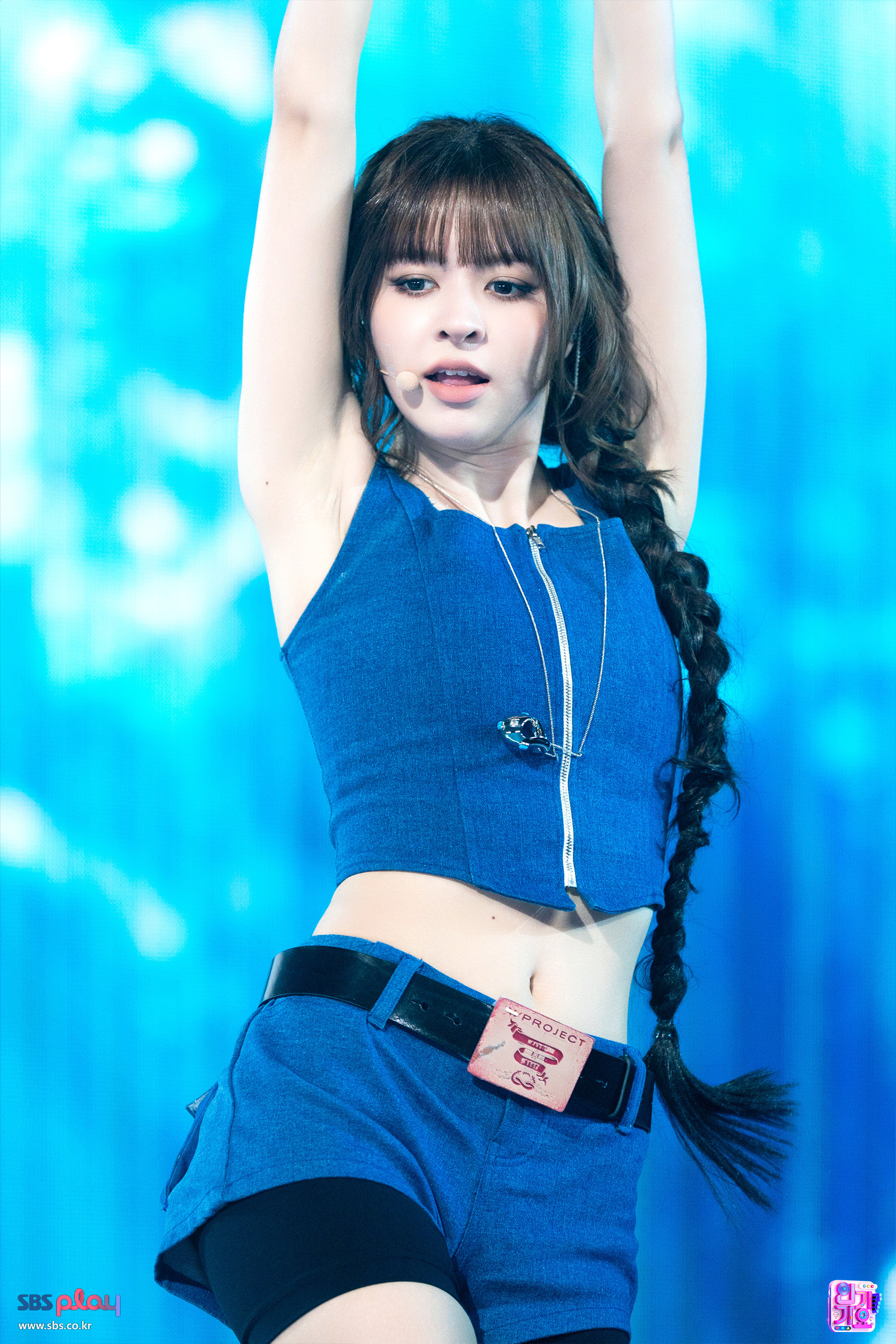 Lily — 250330 NMIXX Lily - 'KNOW ABOUT ME' at Inkigayo HQ Photos