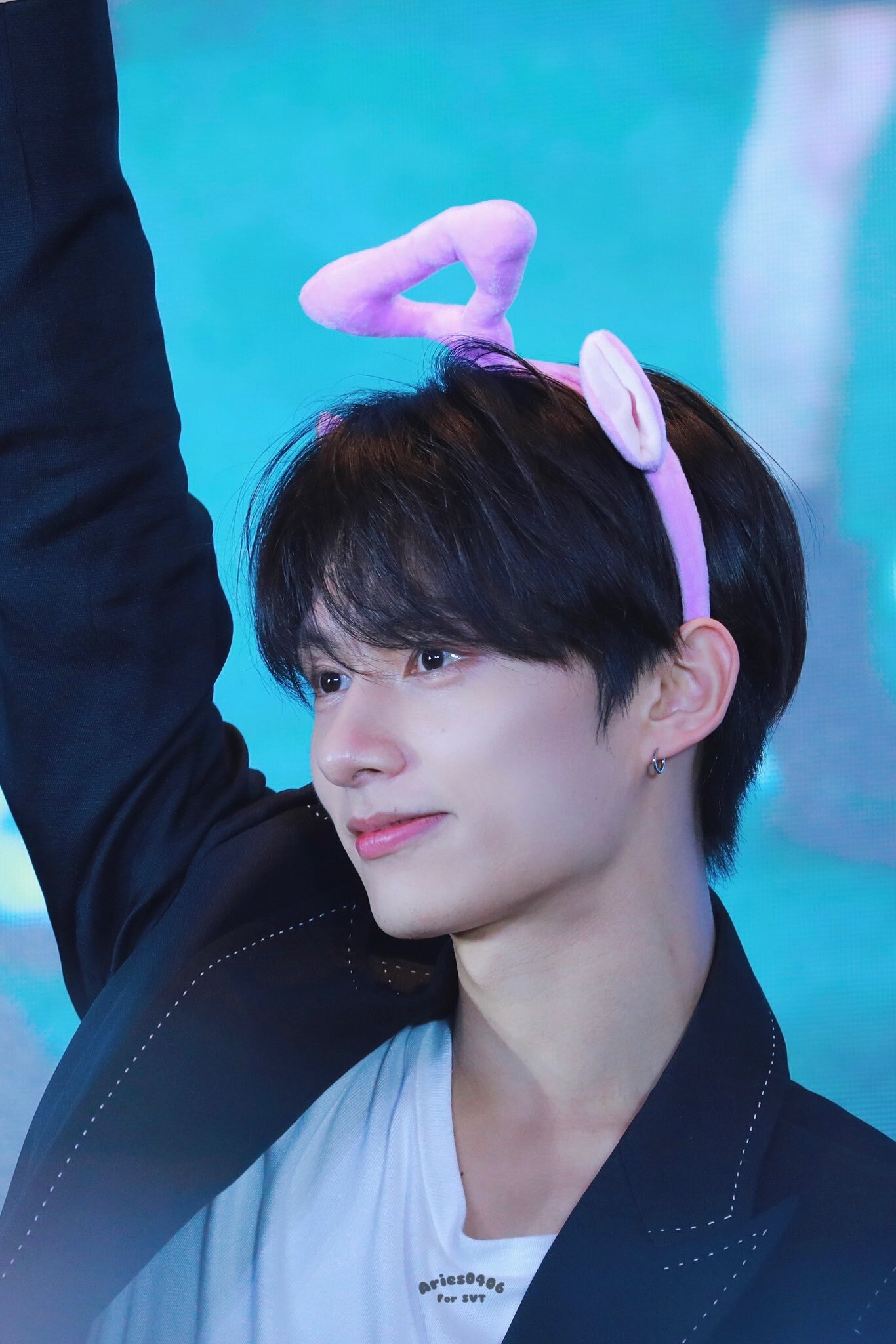 Jun — 230710 SEVENTEEN Jun at Yizhiyu Offline Fansign HQ Photos
