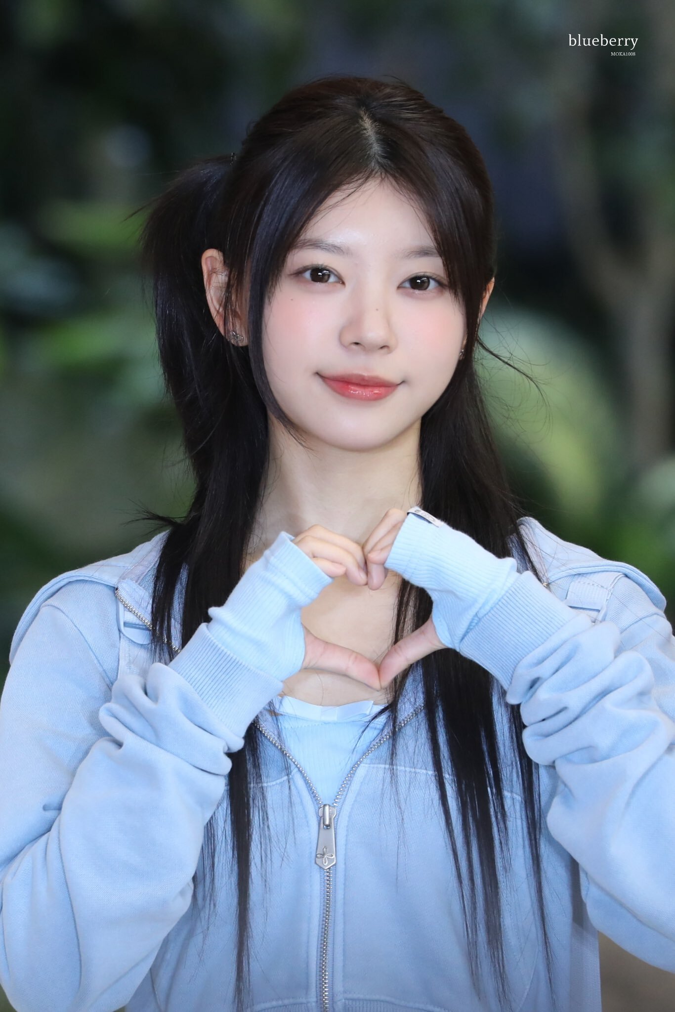 Moka — 240628 ILLIT Moka at Gimpo International Airport HQ Photos