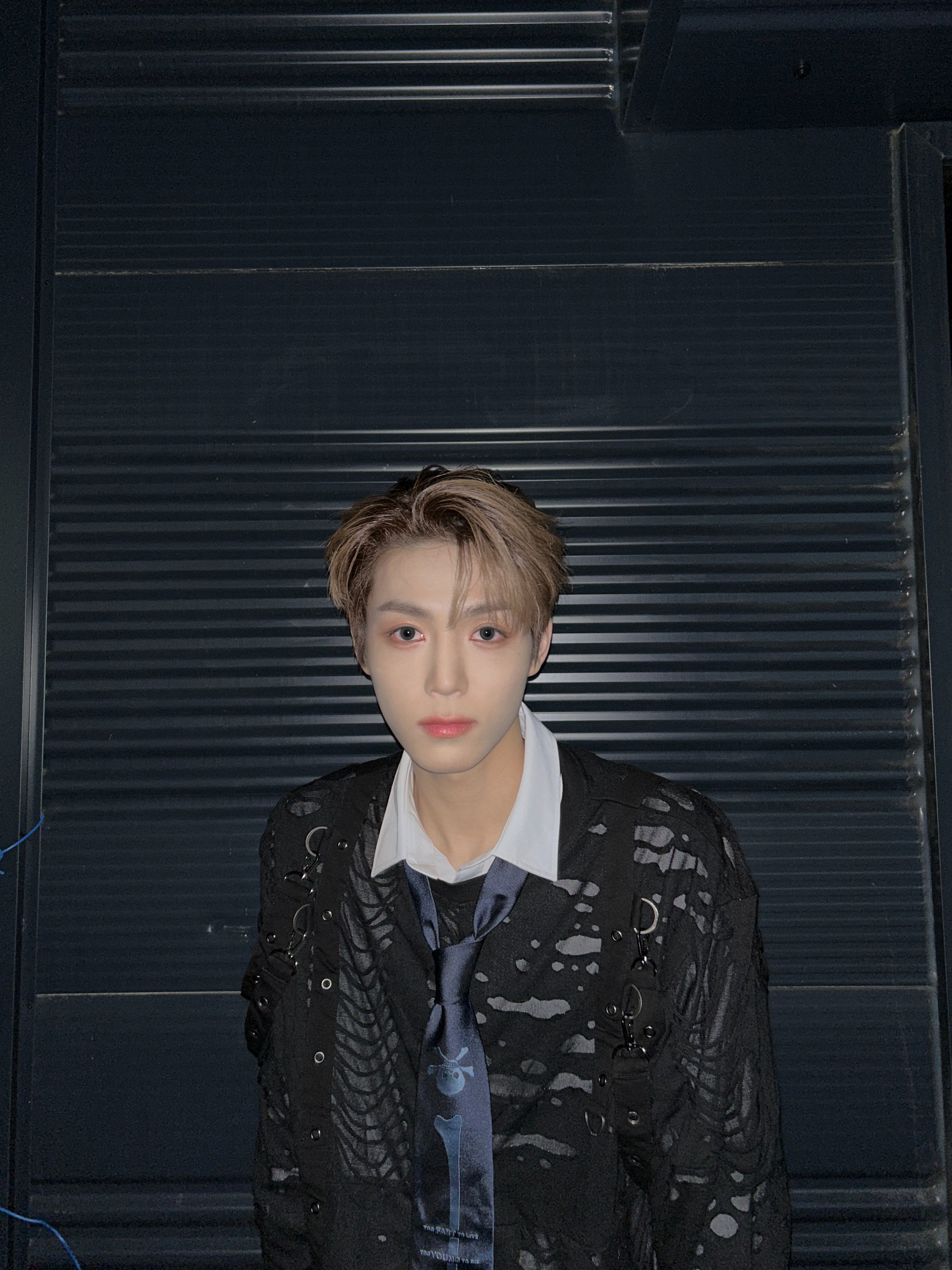 Minje (ALL(H)OURS) — K-pop Idol Profile | kpopping