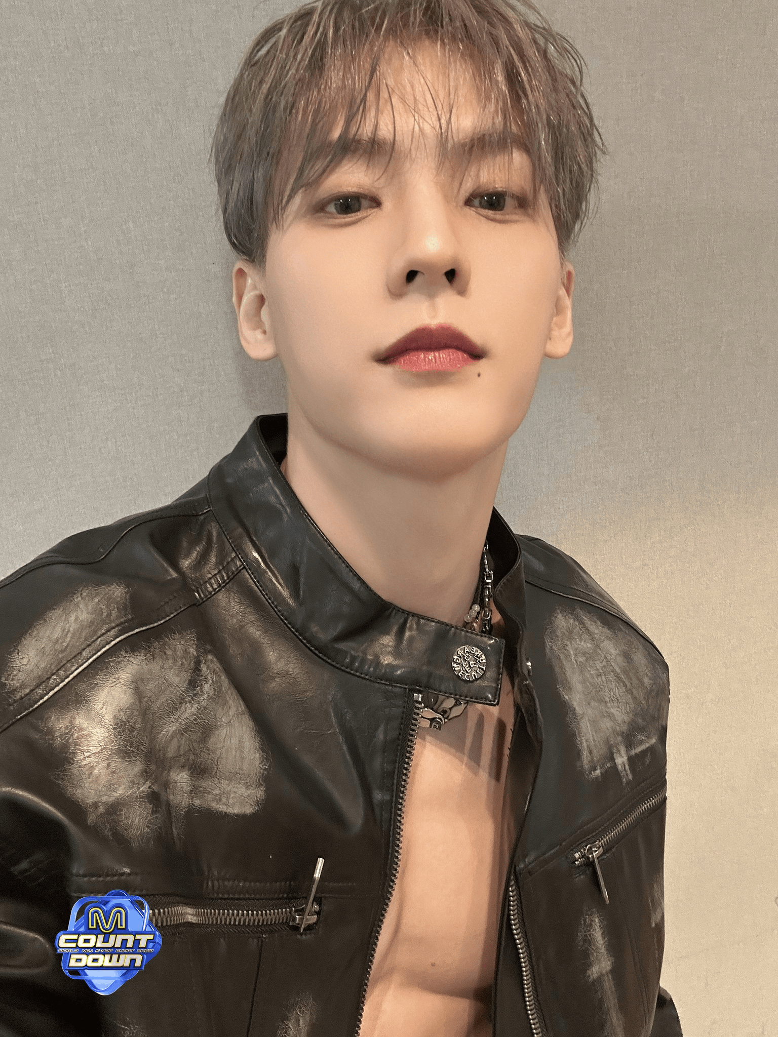 Minhyuk — 250724 M COUNTDOWN Twitter Update with BTOB's Lee 