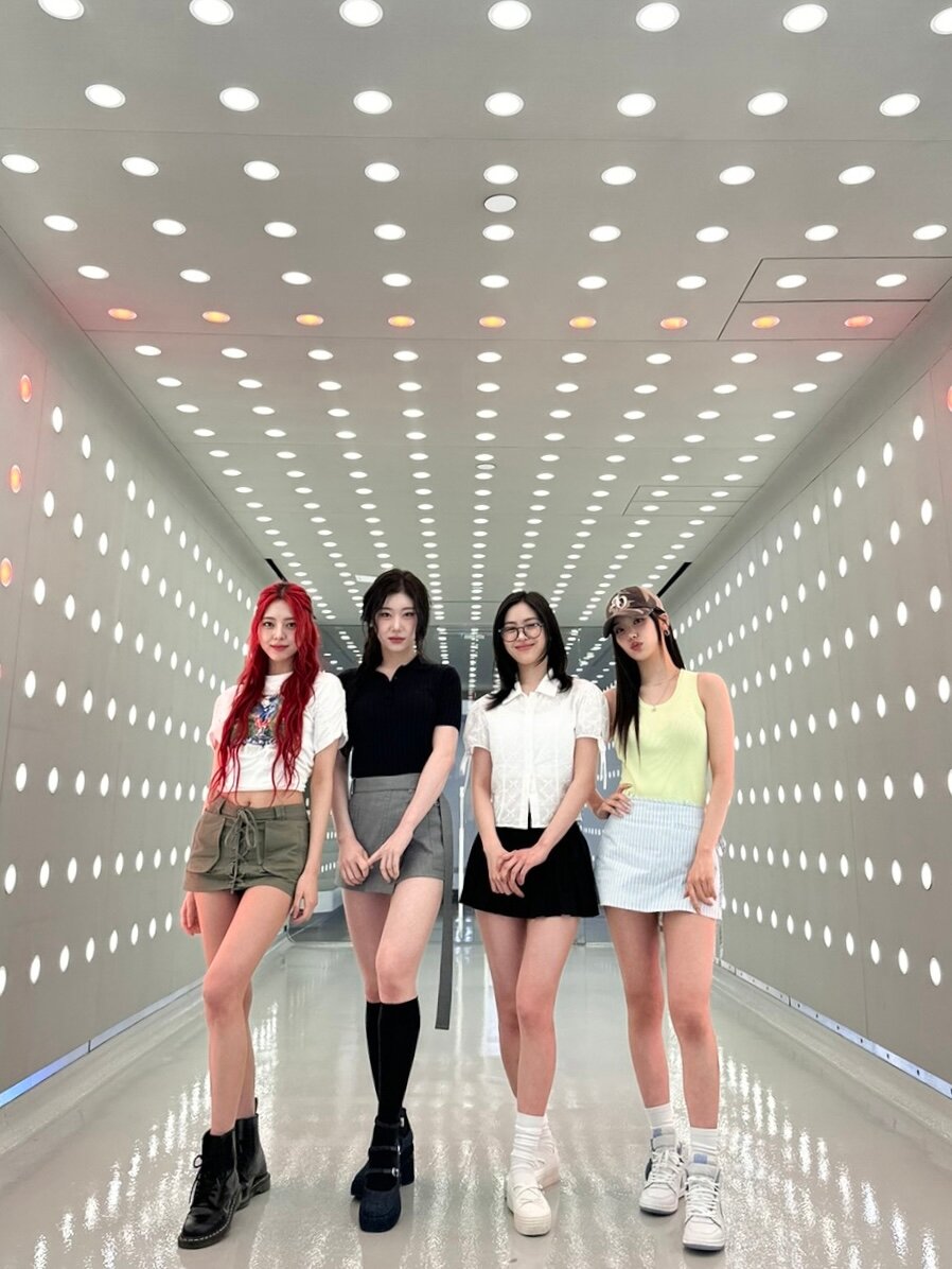 ITZY — 240625 - ITZY Twitter Update - Z100 New York HQ Photos
