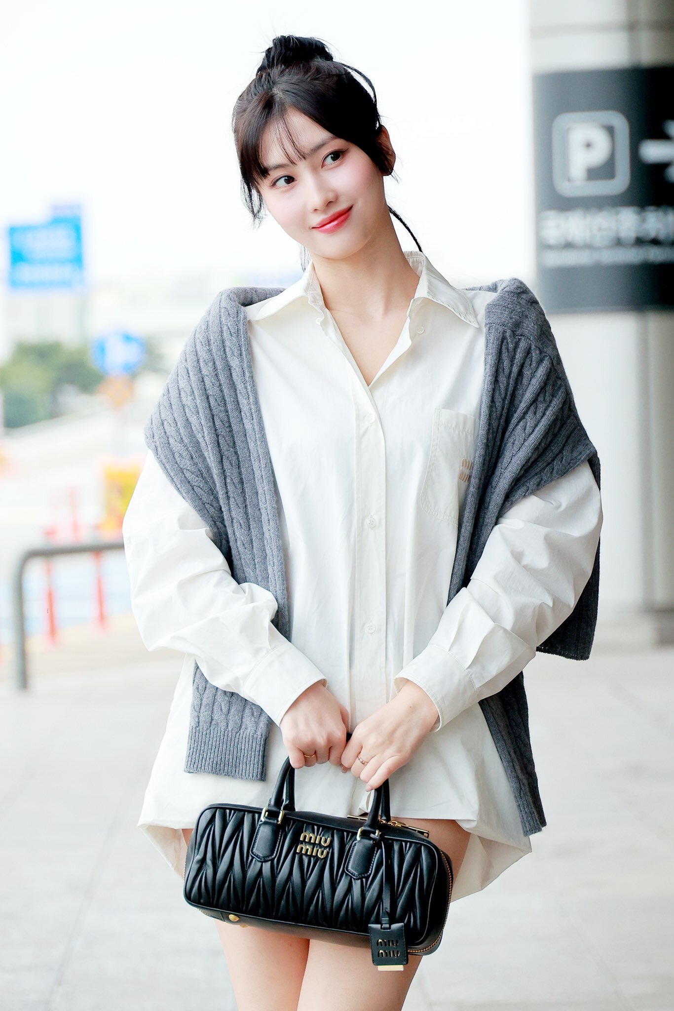 Momo — 240405 TWICE Momo - GMP Airport HQ Photos | kpopping