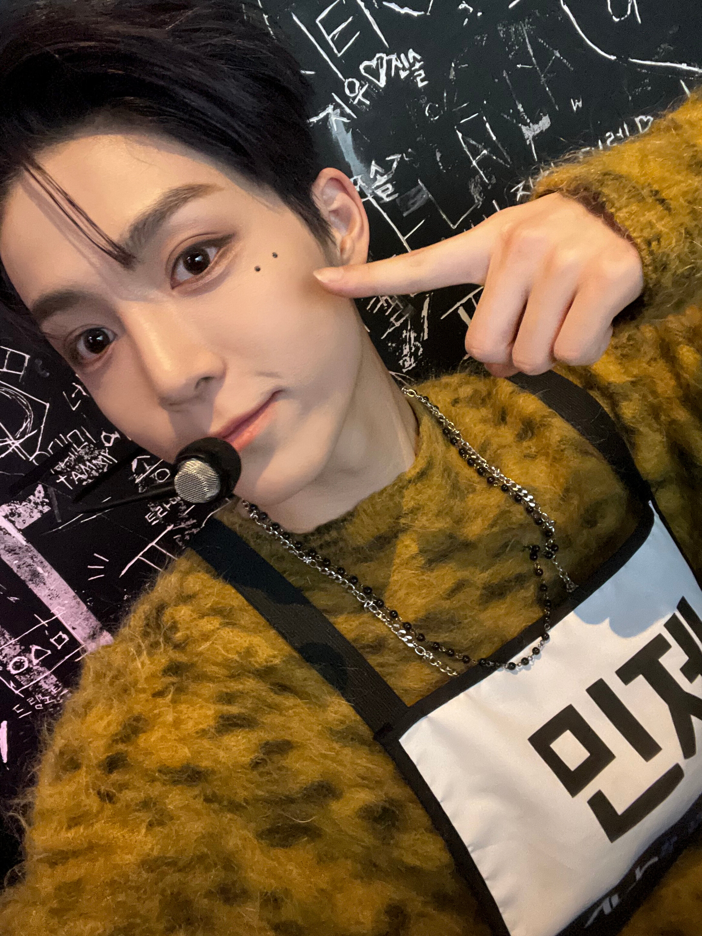 Minje (ALL(H)OURS) — K-pop Idol Profile | kpopping
